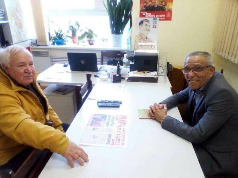 Неабыякавы БРСМ і актывіст кампартыі. Што за грамадзяне пікетавалі пад консульствам Польшчы супраць закрыцця "Бераставіцы"