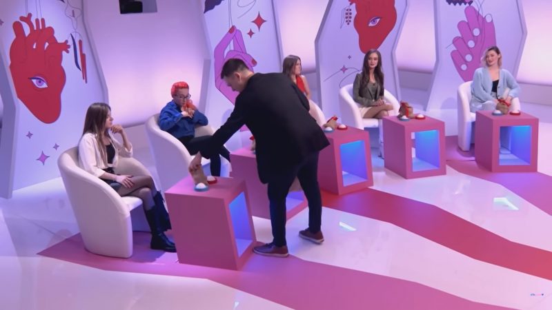 Гродзенец спрабаваў здзівіць расійскіх дзяўчат бульбай. Вось што атрымалася