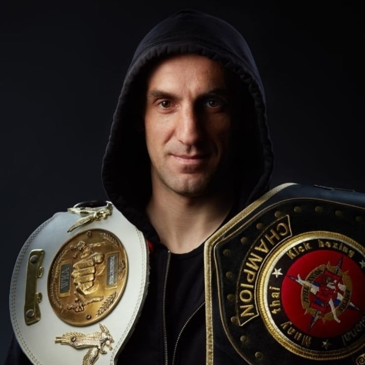 У Гродне чэмпіёна Беларусі па кікбоксінгу судзяць за ўдзел ва ўзброеным фарміраванні Павел Белаз Обозный