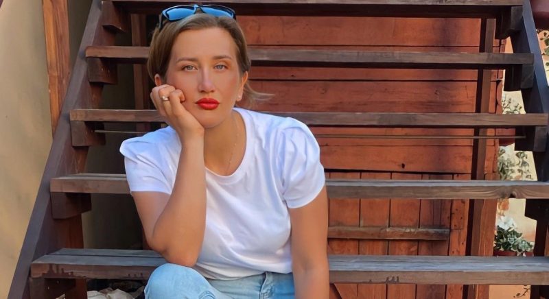 У Гродне аштрафавалі Любоў Сарлай. Гэтая тая дзяўчына, якую судзілі за штаны з БЧБ-лампасамі Любоў Сарлай