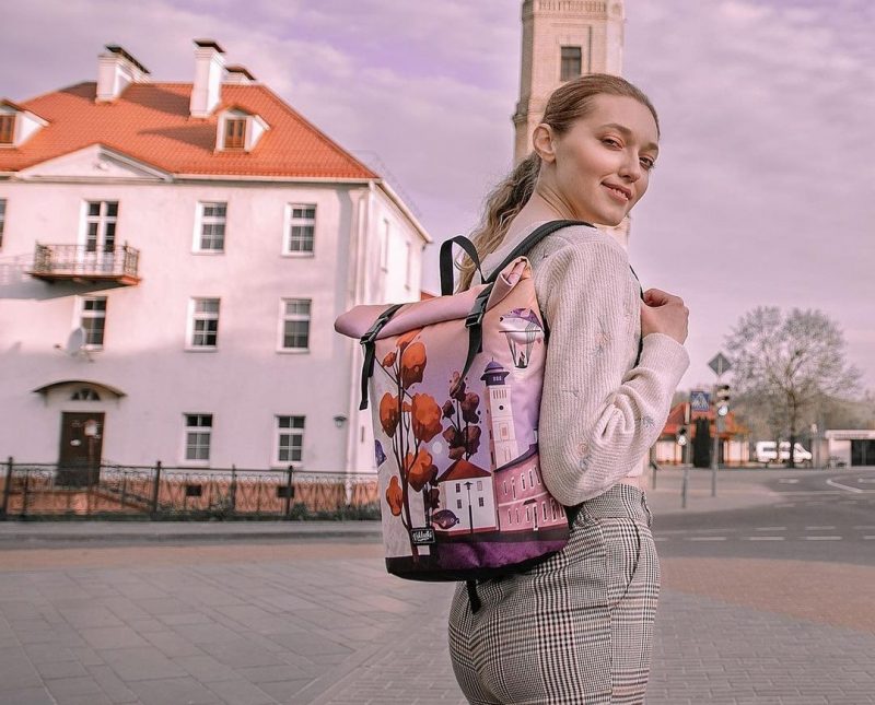 Заплечнік Vokladki. Беларускі брэнд выпусціў дызайнерскі заплечнік з відам Гродна