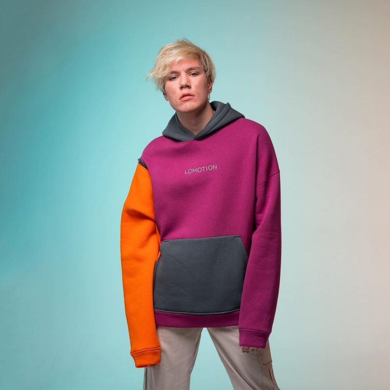 Яшчэ адзін гродзенскі брэнд адкрыў у цэнтры фірмовую краму: прадаюць мужчынскую і жаночую вопратку