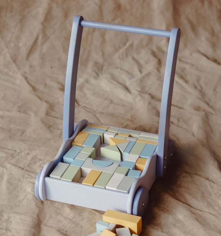 Шоўрум дзіцячай мэблі з масіва адкрылі ў Гродне