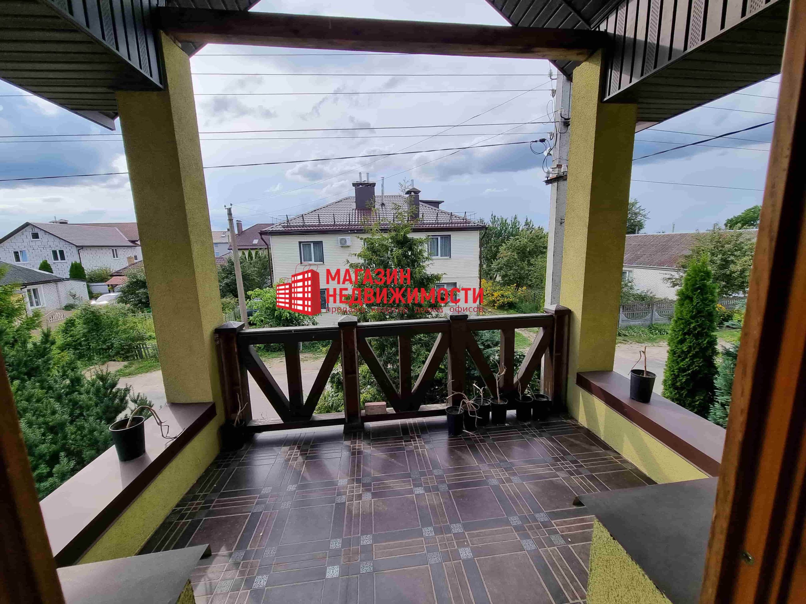 Балкон у кватэры на Палестыне