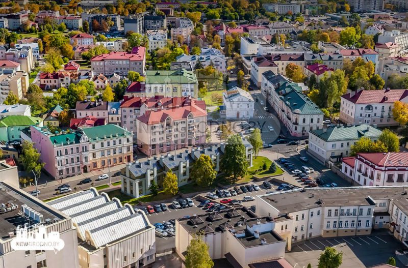 Башня, аркады и расширенный исполком: архитекторы предложили центру Гродно очень постмодернистскую застройку