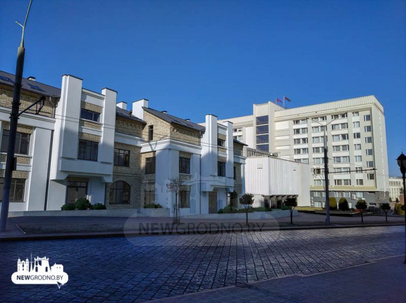 Башня, аркады и расширенный исполком: архитекторы предложили центру Гродно очень постмодернистскую застройку