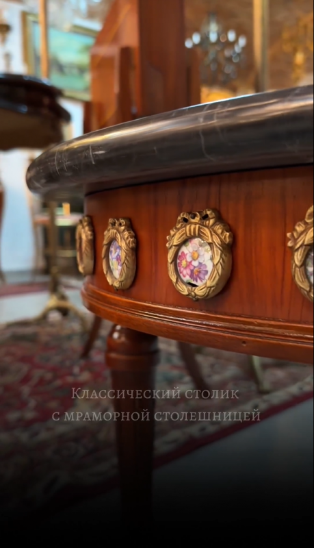 Новый антикварный магазин открылся в Гродно: смотрите, какую винтажную мебель там продают