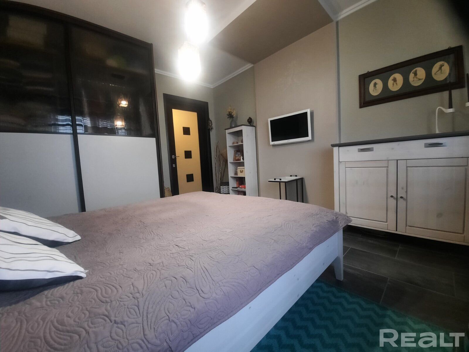 Спальня ў кватэры на Дзевятоўцы