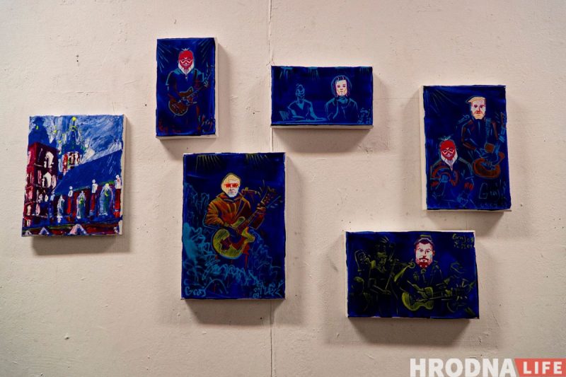 “Ёсць пагорак, з якога бачна Брэст”. Гродзенскі мастак-эмігрант паехаў у Цярэспаль, каб намаляваць Беларусь - і зрабіў выставу