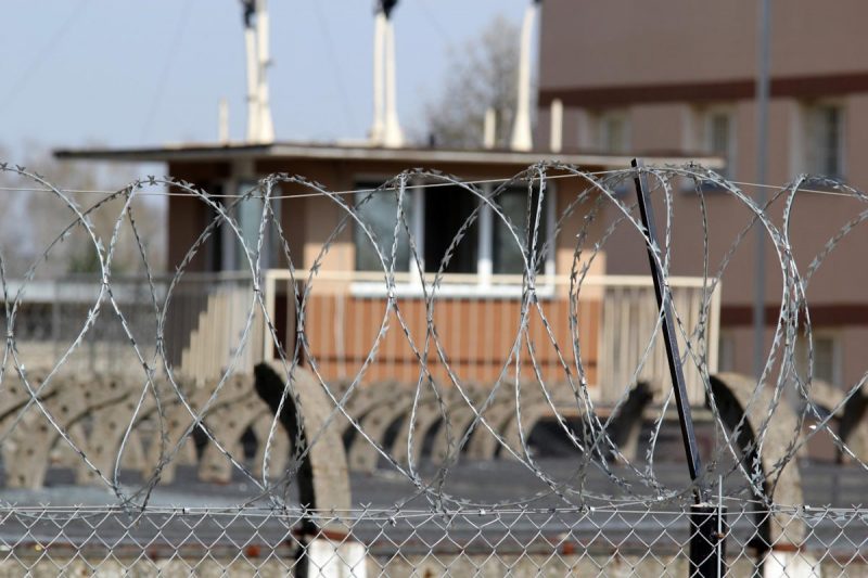 Польская пракуратура расследуе смерць беларуса ў варшаўскім ізалятары Адзін са следчых ізалятараў у Варшаве. Фота: Służba Więzienna