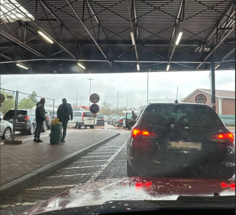 Святы працягваюцца: калі яшчэ чакаць чэргаў на мяжы У пункце пропуску "Цярэспаль"