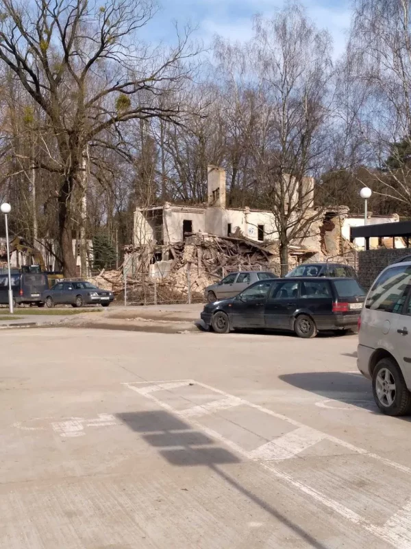 Снос казармы на Фолюше 1 марта