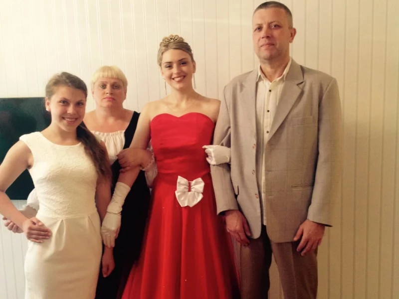 Имеет собственного водителя, возглавляет школу красоты и не видит альтернативы Лукашенко: история карьеры гродненки Божены Еремич