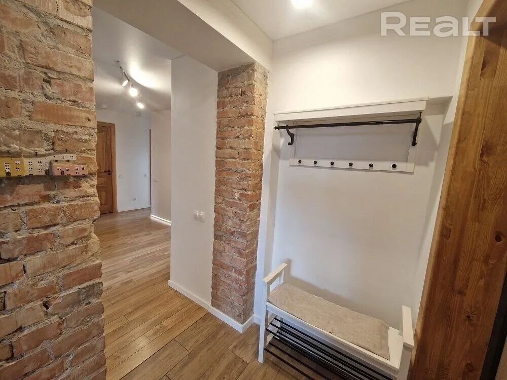 Калідор у кватэры на Белуша