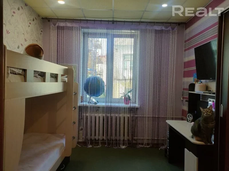 "С хорошей энергетикой". В Гродно можно приобрести квартиру, в которой жил Василь Быков