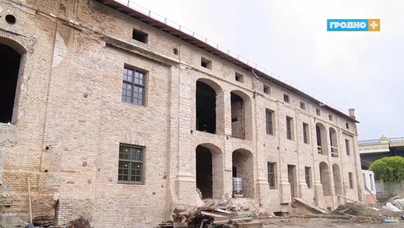 Готовы отделывать, проводить коммуникации и менять крышу на главном корпусе. Что происходит на гродненском пивзаводе?