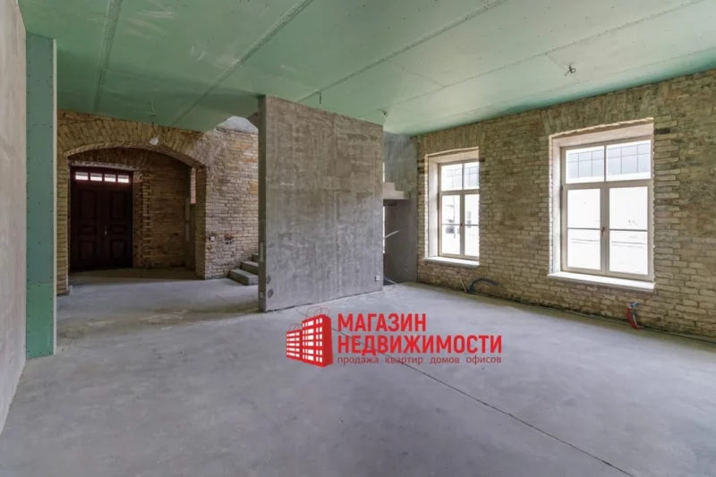 В историческом центре Гродно продают огромную квартиру с винным погребом – за $266 500