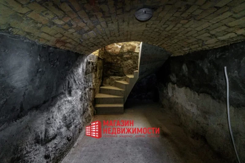 В историческом центре Гродно продают огромную квартиру с винным погребом – за $266 500