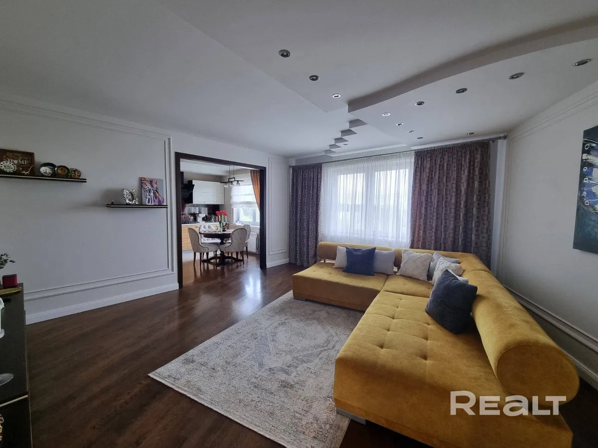 Зала ў кватэры на Савецкіх пагранічнікаў.