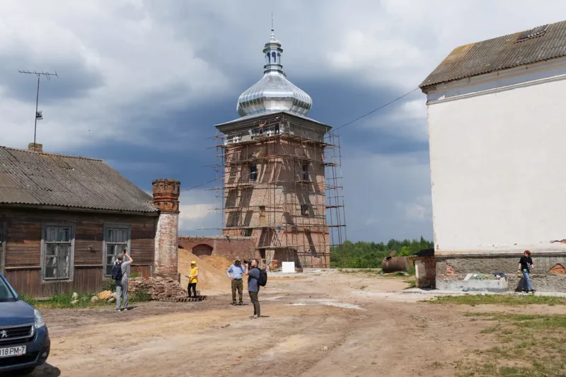 В планах – восточная башня. Как сейчас выглядит Любчанский замок, который восстанавливают уже 21 год?