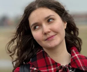 Дар'я Гардзейчык - журналістка з Гродна, аўтарка ідэі і сувядучая падкаста "Гісторыя беларускага сэксу"