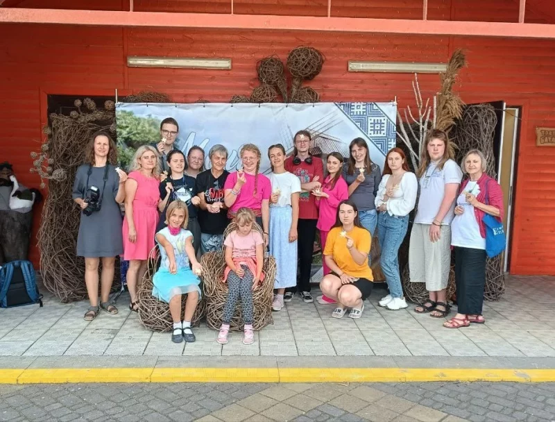 Беларуская папулярней за рускую, а замест амерыканцаў - кітайцы. Што змянілася ў летніх моўных школах у Гродне