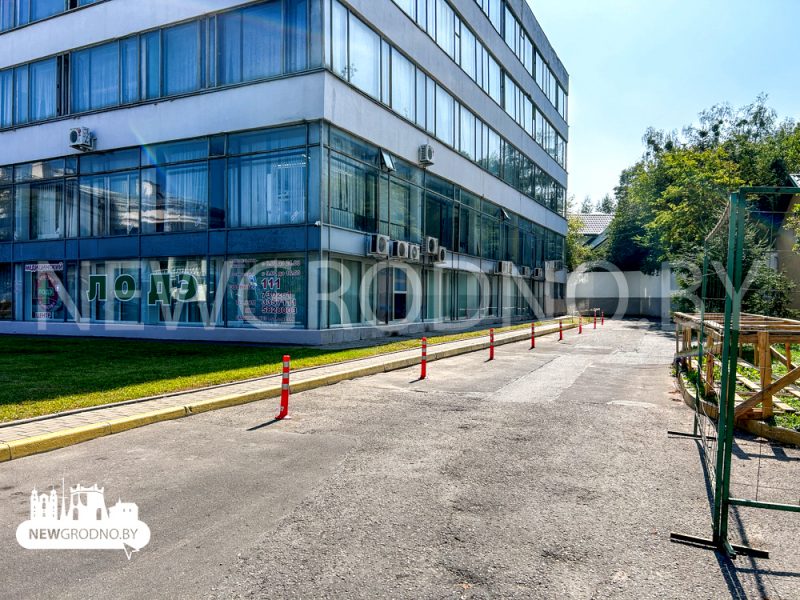 У цэнтры Гродна абмежавалі паркоўку