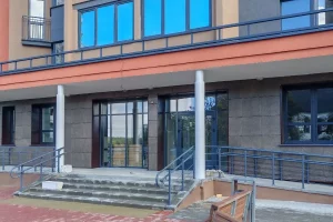 Новую амбулаторыю на Фолюшы рыхтуюць да адкрыцця. Фота: Гродзенскі гарвыканкам