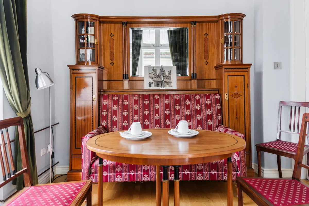 Фундаменты, статуя и бывший рынок. 5 мест в Варшаве, которые будут близки гродненцам