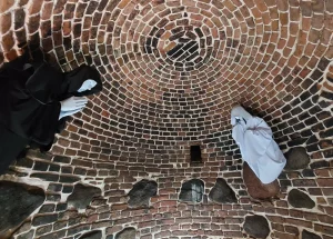 Куды з'ездзіць на Хэлоўін у Гродзенскай вобласці: 5 містычных месцаў ад замкаў да млыноў Прывіды. Гальшанскі замак - выдатнае месца для Хэлоўіна ў Беларусі. Фота: Яндэкс Карты