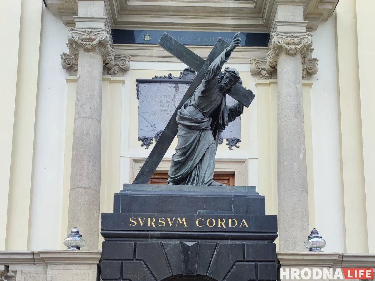 Костел Святого Креста в Варшаве. Фото: Hrodna.life