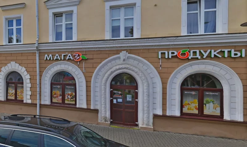 "Нармальны быў гастраном - цяпер там прадаюць шпалеры". Ці хапае крамаў у цэнтры Гродна?