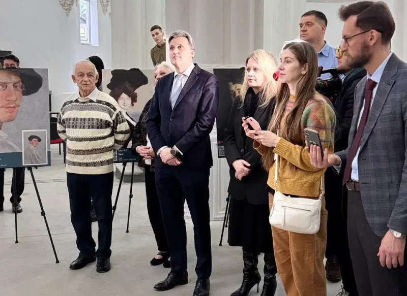 У Гродне з’явіцца музей Льва Бакста? Такую прапанову агучылі ў сінагозе Адкрыццё выставы рэпрадукцый Льва Бакста ў Гродне. Фота: Рускі Дом у Гродне