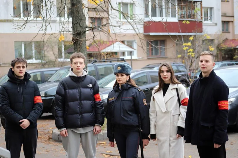 Гродзенскія дружыннікі атрымліваюць грашовыя і сацыяльныя бонусы - адно дзяжурства 50 рублёў Дружыннікі і добраахвотнікі ў Беларусі