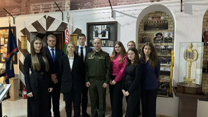 Студэнты ГрДМУ на экскурсіі ў турме №1 горада Гродна