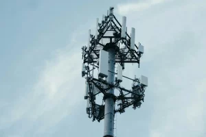 Вышка мабільнай сувязі. 4G або 5G