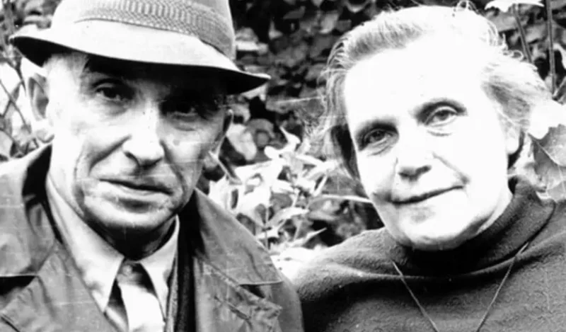 «Хто бароніць людзей без грамадзянства?» Як Ларысу і Яна Геніюшаў пазбавілі грамадзянства - і аднавілі праз 76 гадоў