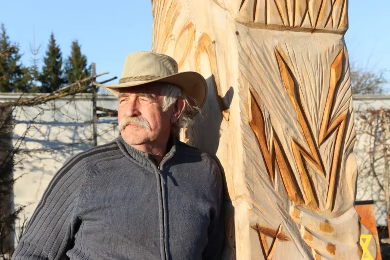 «Мая зямля — што хачу, тое і раблю». З'ездзілі ў польскую вёску ля мяжы з Беларуссю, куды стараста запрашае жыць усіх ахвотных