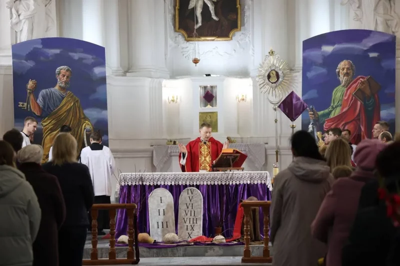 Освящение новых икон и месса