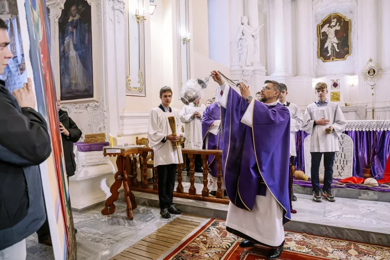 Освящение новых икон и месса