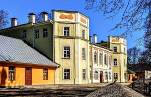 Палац Чацвярцінскіх у Гродне набыў канчатковыя рысы - аўтэнтычны дах аднаўляць не будуць Палац Чацвярцінскіх. Фота: Таня Чугай, Facebook-суполка "Гродно"