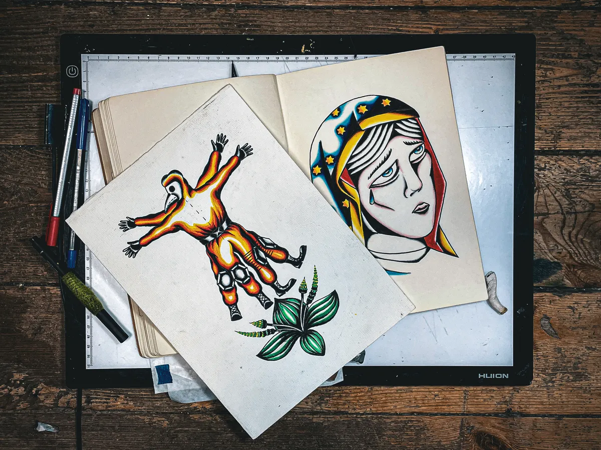 "Яны б радаваліся, што мяне зламалі". Як жыве татуіроўшчык Паша "Белка", які ўцёк ад крыміналкі