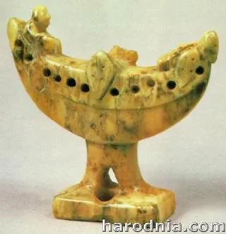 Шахматная ладдзя, знойдзеная ў час раскопак у Гродне ў 1930-х. Фота: harodnia.com