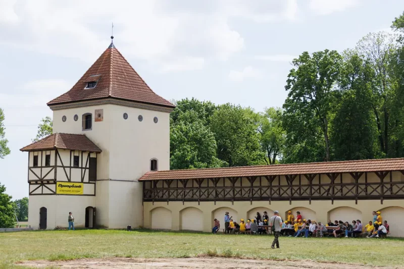 Уваход у Любчанскі замак зрабілі платным Замок в Любче. Восстановление