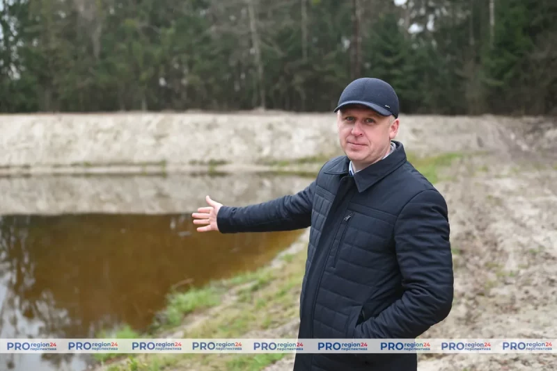 Возера ў вёсцы Рыбніца. Фота: