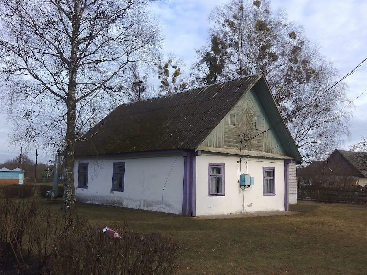 Шматдзетная маці купіла закінуты лагер у Мастоўскім раёне і плануе перарабіць яго пад жыллё Шматдзетная маці купіла закінуты лагер у Мастоўскім раёне і плануе перарабіць яго пад жыллё