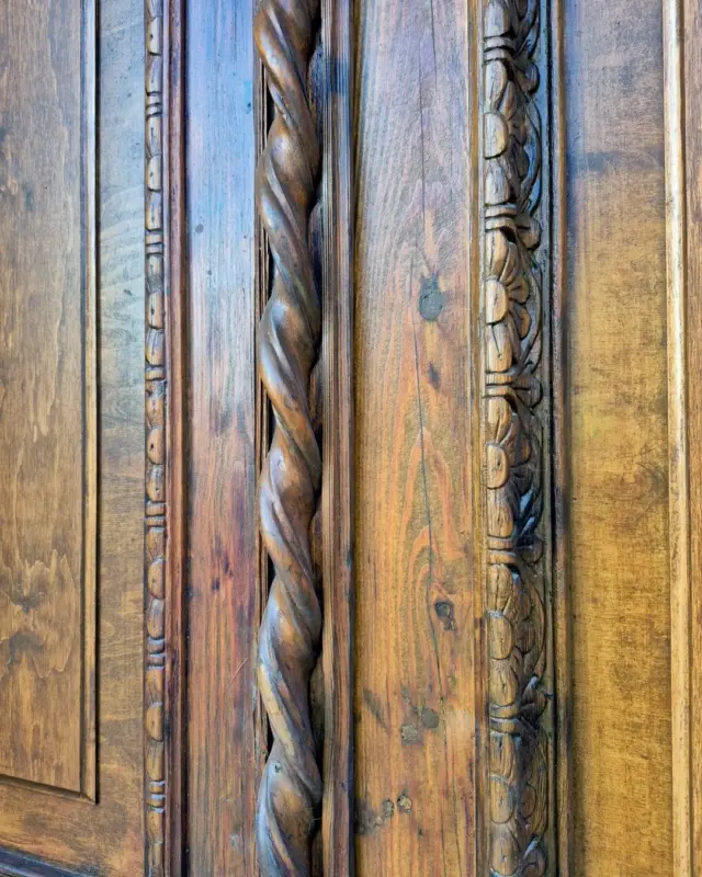 Таямніцы без замкоў. 7 гісторый, схаваных за дзвярыма гістарычных будынкаў Гродна