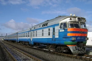 Цягнік Ліда-Беняконі будзе курсіраваць - раней яго хацелі адмяніць, але беларусы былі супраць Цягнік Ліда-Беняконі будзе курсіраваць - раней яго хацелі адмяніць, але беларусы былі супраць