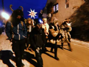 "Палякі ў захапленні". Як гродзенцы-мігранты далучаюць мясцовых да беларускіх Калядаў Беларускія каляды ў Польшчы. Фота: герояў