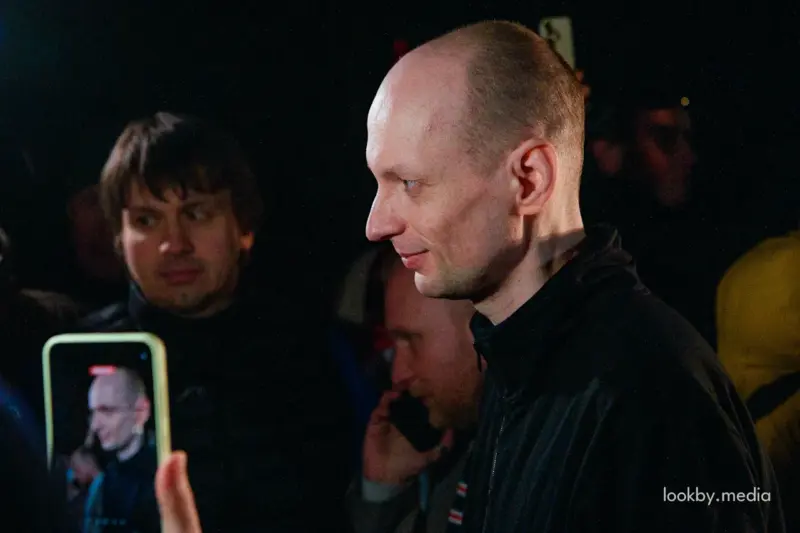 Released Political Prisoner Eduard Palchys in Vilnius / Вызвалены палітвязень Эдуард Пальчыс у Вільні / Освобожденный политзаключенный Эдуард Пальчис в Вильнюсе © LookByMedia